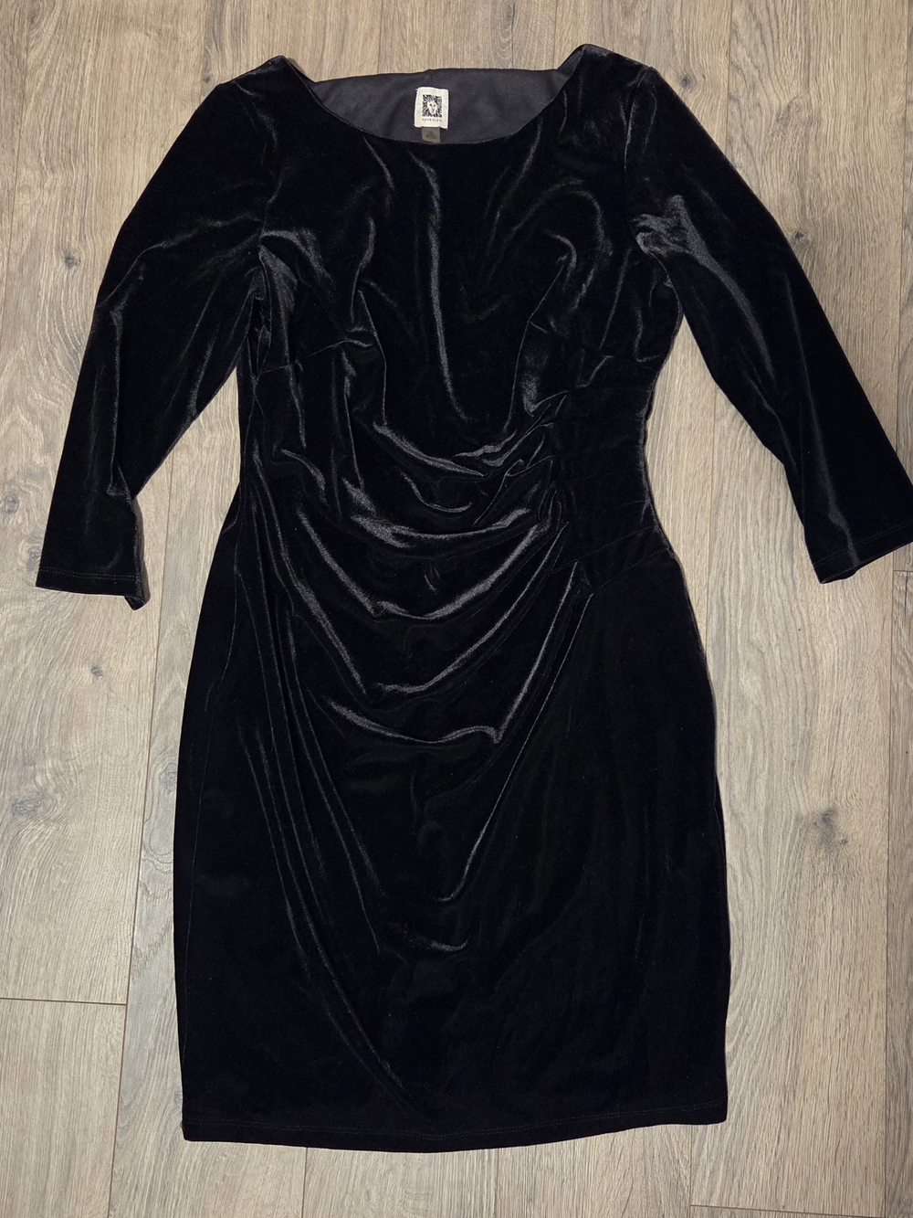 Anne Klein Black Velvet Ruched Long-Sleeve Sheath Dress